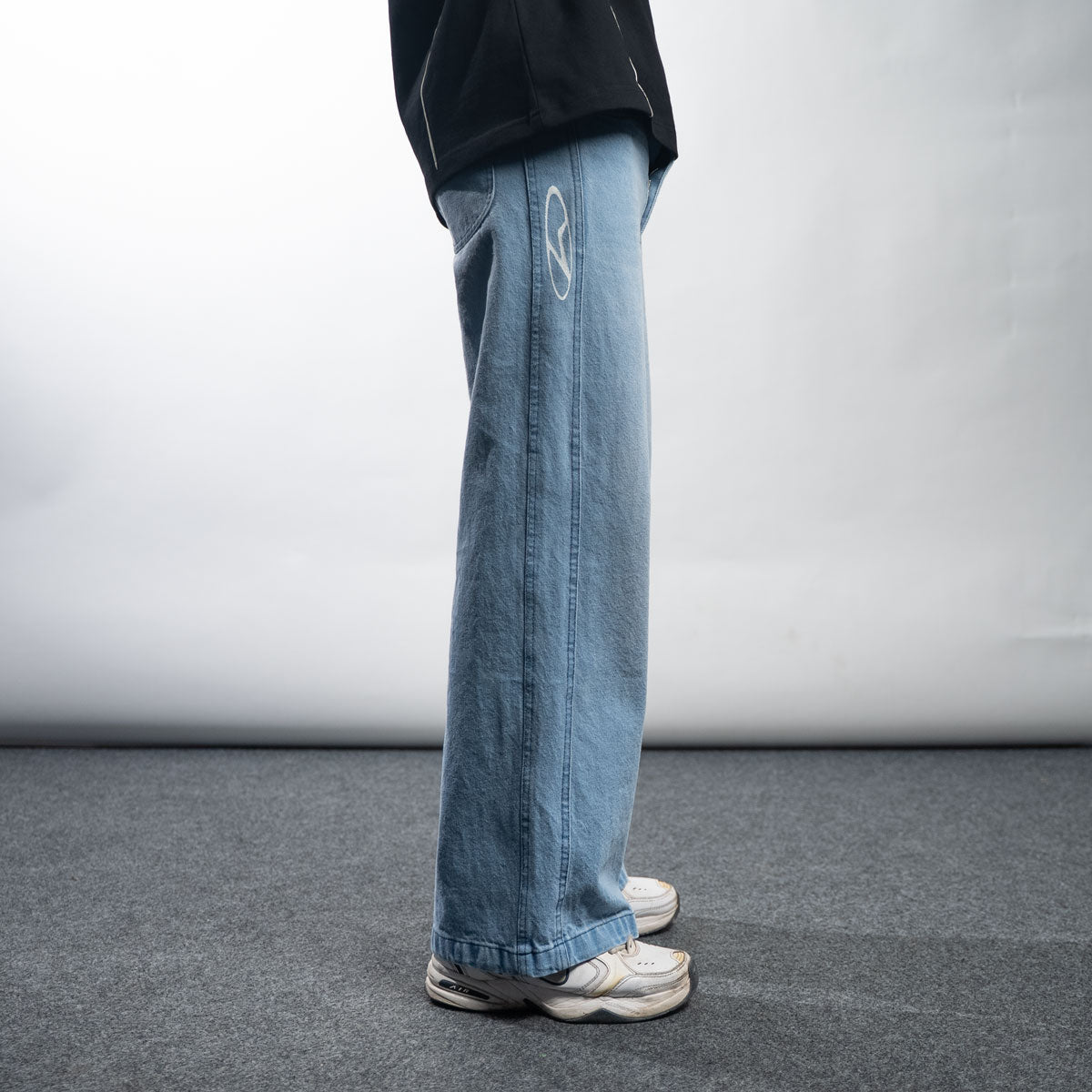 LOW RISE BLUE WASHED DENIM