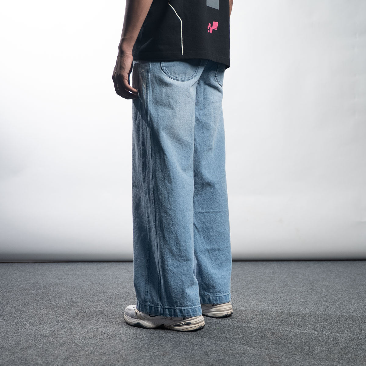LOW RISE BLUE WASHED DENIM